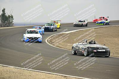 media/Jan-26-2025-CalClub SCCA (Sun) [[cfcea7df88]]/Group 5/Race/